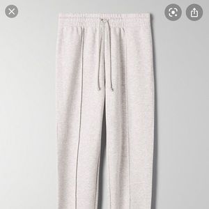 Aritzia Sunday best Celie joggers!